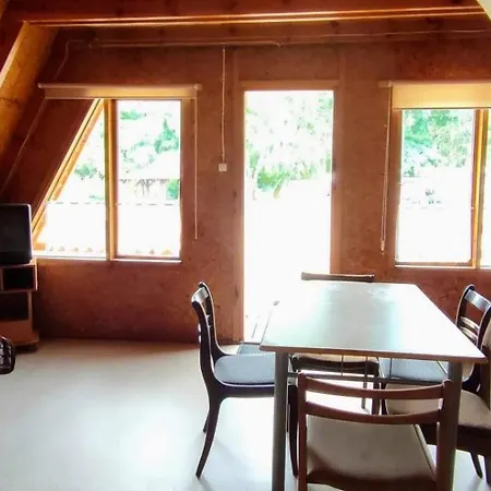 Nad Jeziorem I Pod Lasem * Zdbice