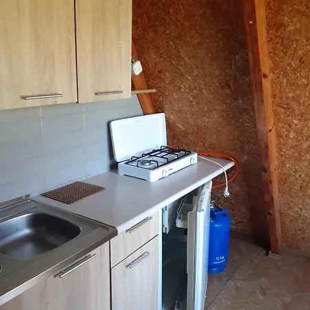 Nad Jeziorem I Pod Lasem *