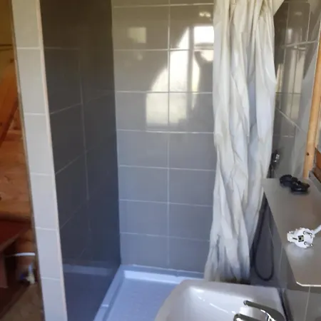 Chata Nad Jeziorem I Pod Lasem *