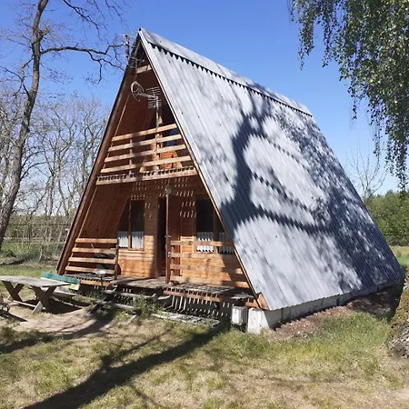 Chata Nad Jeziorem I Pod Lasem *