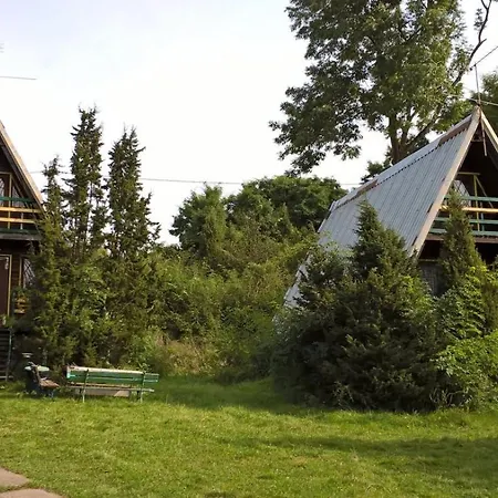 Nad Jeziorem I Pod Lasem