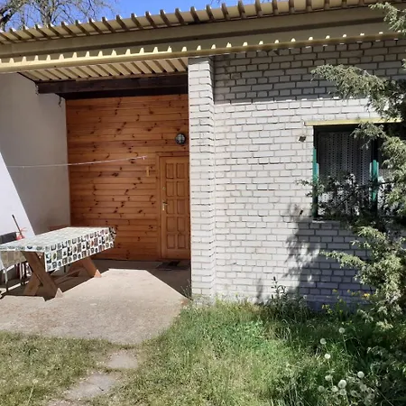 Nad Jeziorem I Pod Lasem Chata Zdbice