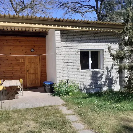 Chata Nad Jeziorem I Pod Lasem *