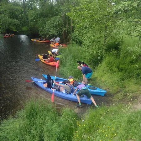 Nad Jeziorem I Pod Lasem Chata