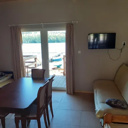 Nad Jeziorem I Pod Lasem Zdbice