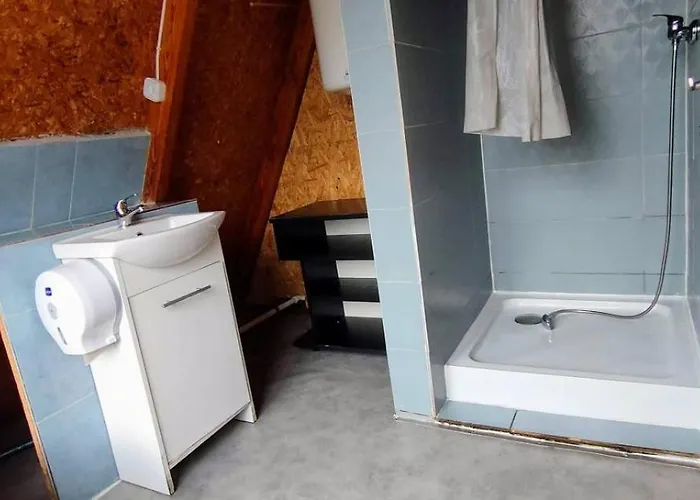 Nad Jeziorem I Pod Lasem Lodge *