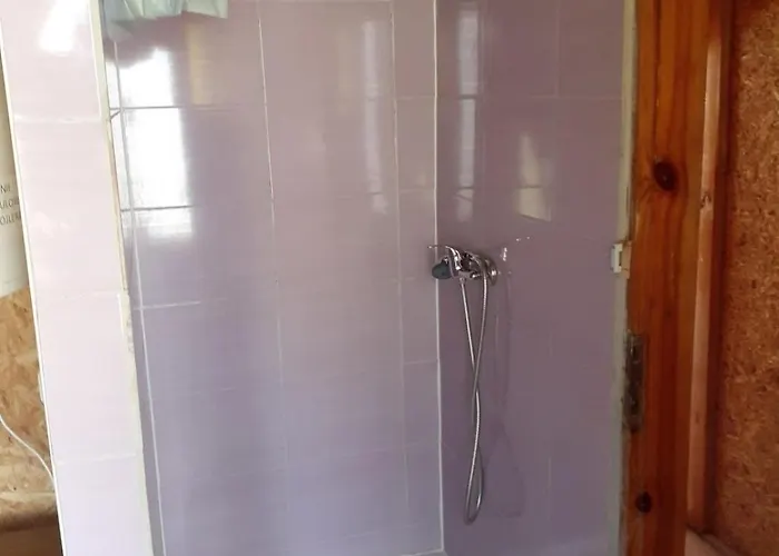 Nad Jeziorem I Pod Lasem Lodge