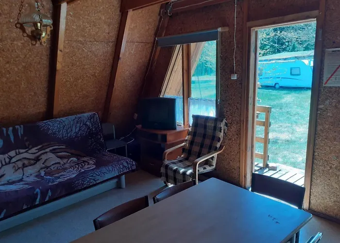 Nad Jeziorem I Pod Lasem Lodge Zdbice