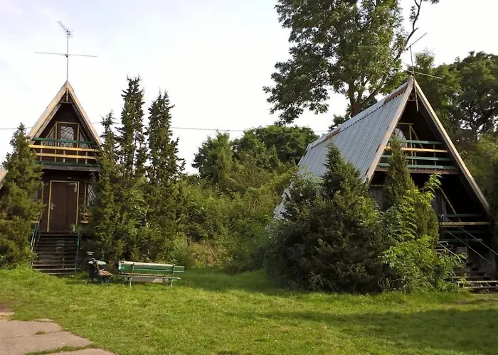 Nad Jeziorem I Pod Lasem