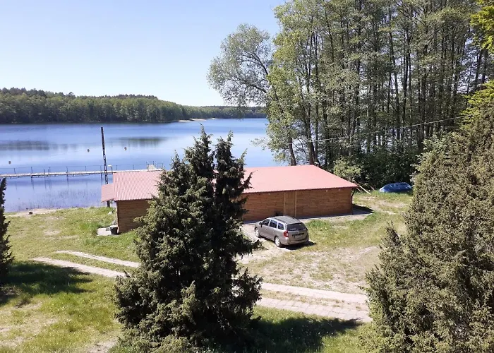 Lodge Nad Jeziorem I Pod Lasem