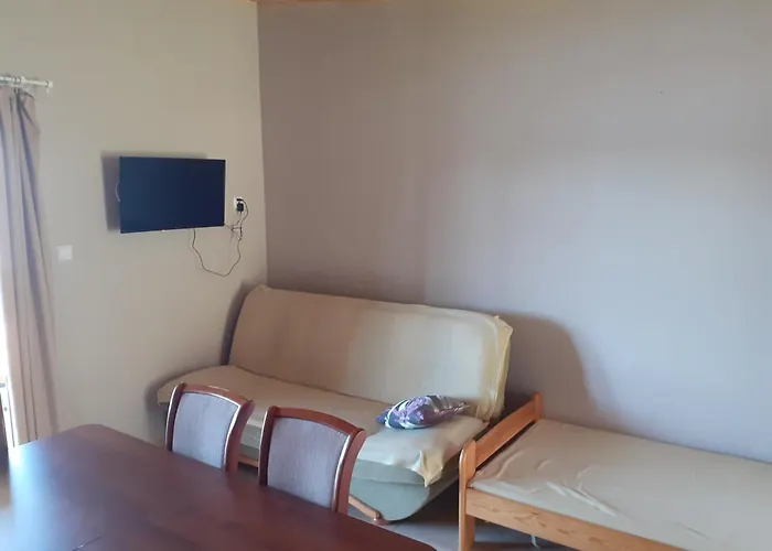 Nad Jeziorem I Pod Lasem * Zdbice