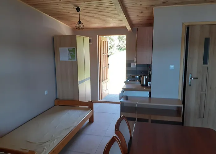 Nad Jeziorem I Pod Lasem * Zdbice